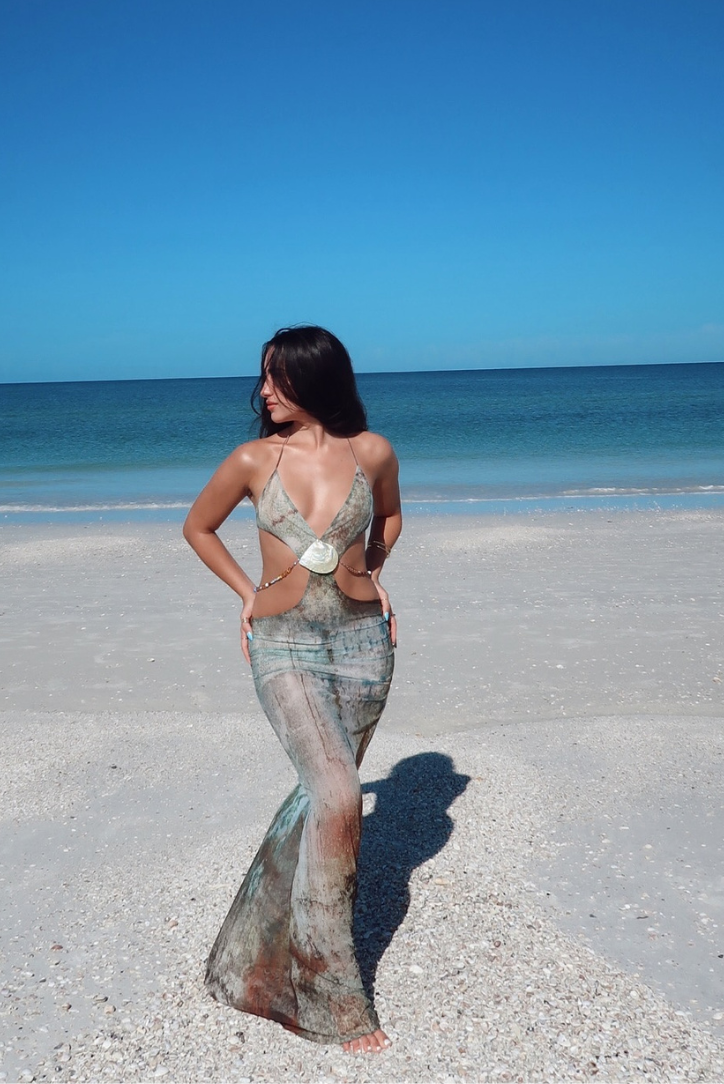 KYNSKIN™ - Reese Elegant Shell Waist Cut-Outs Maxi Dress