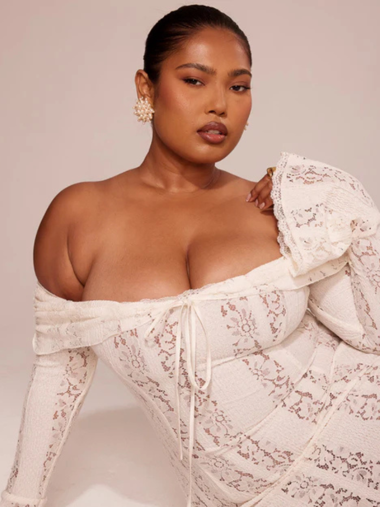 KYNSKIN™ - Evangeline Lace Gown